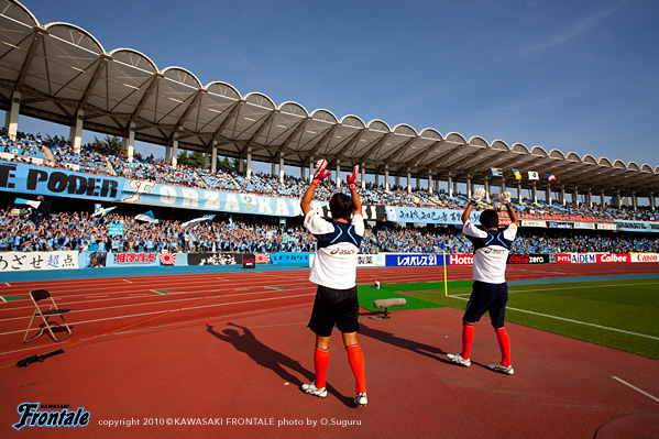 今日はリーグ戦。一転強い日差しが帰ってきた等々力。