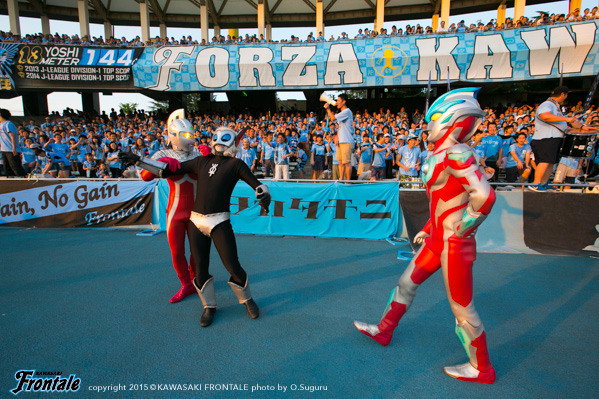 無事、ウルトラセブン、ギンガに捉えられました